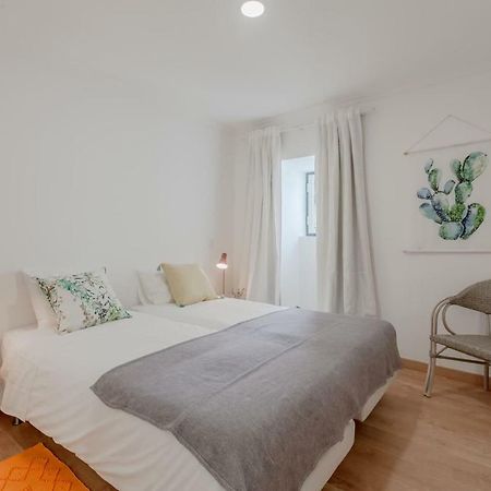 Bright & Spacious With Orange Tree Patio, By Timecooler Lisboa Exterior foto
